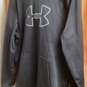Under Armour ColdGear Black and Gray Hoodie, size XL.      95